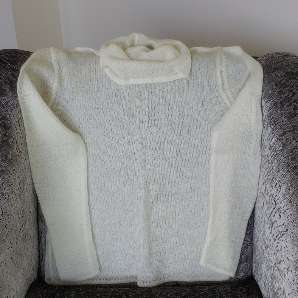 Sweater - Picture 2 of 3